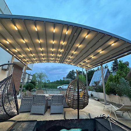 Lovely Villa אורקי מראה חיצוני תמונה