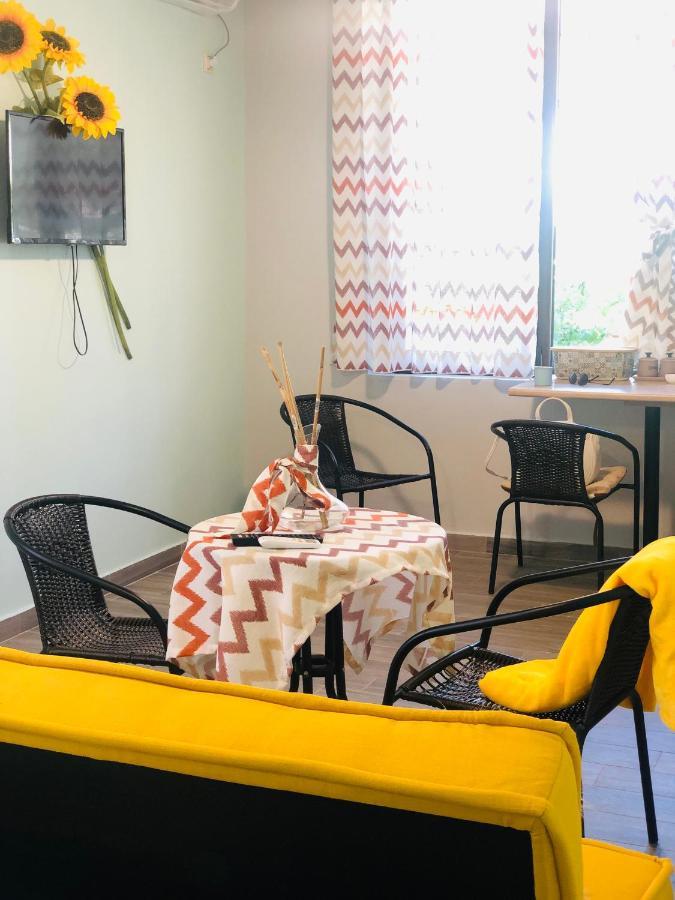 Lovely Villa אורקי מראה חיצוני תמונה
