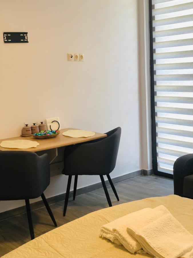 Lovely Villa אורקי מראה חיצוני תמונה