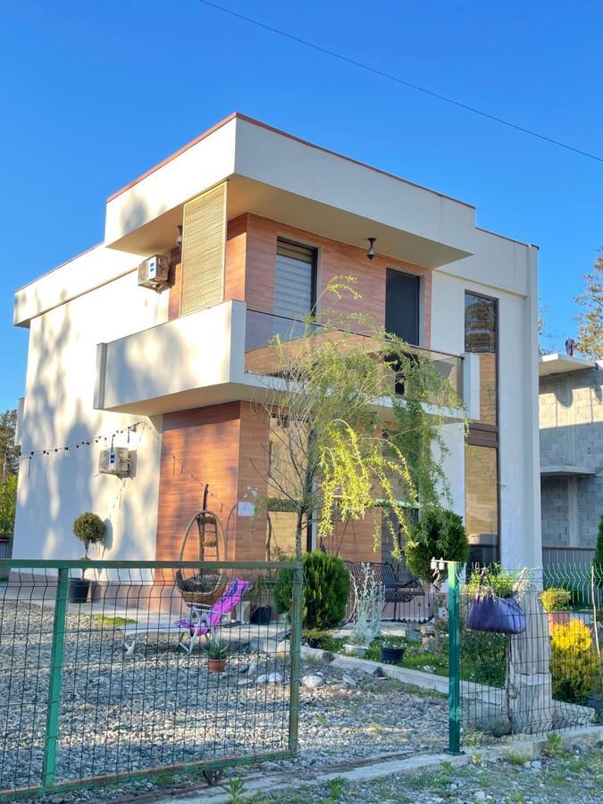 Lovely Villa אורקי מראה חיצוני תמונה