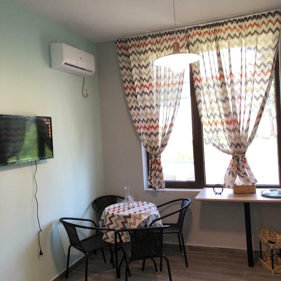 Lovely Villa אורקי מראה חיצוני תמונה