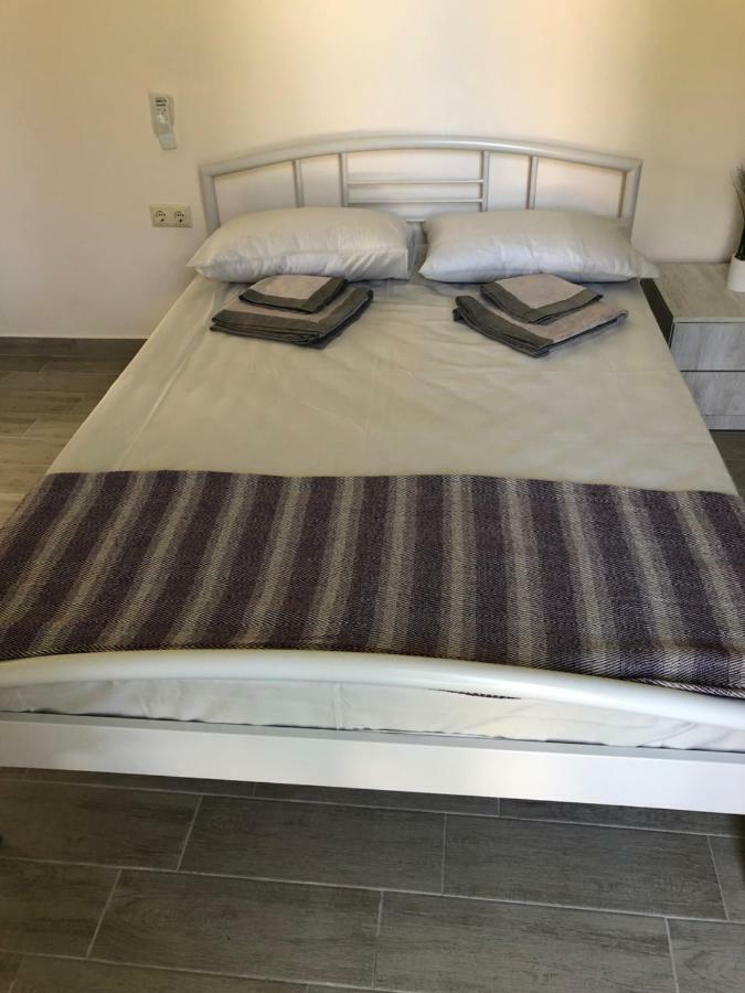 Lovely Villa אורקי מראה חיצוני תמונה