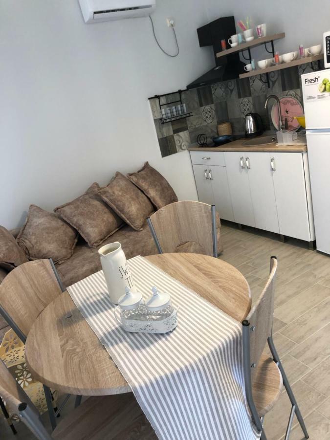 Lovely Villa אורקי מראה חיצוני תמונה