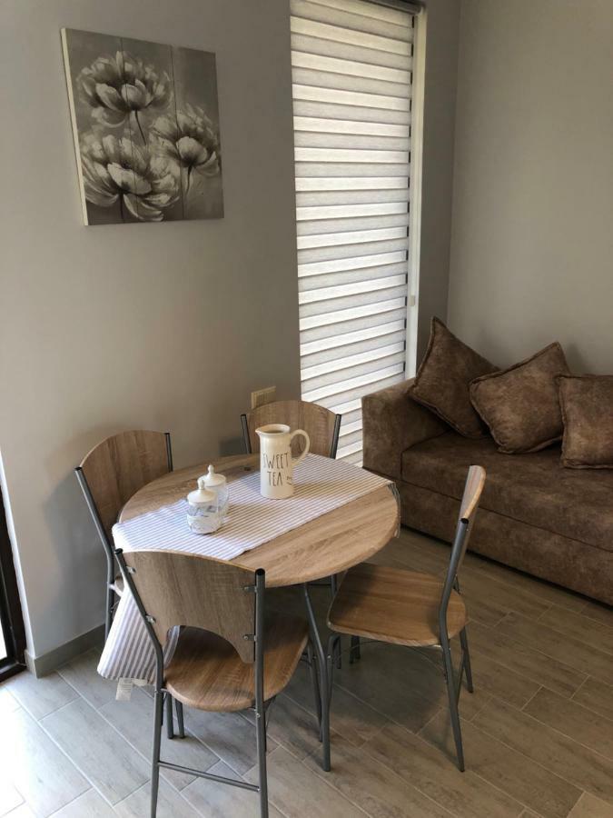 Lovely Villa אורקי מראה חיצוני תמונה
